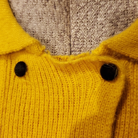 Vintage button down sweater - Picture 4 of 6